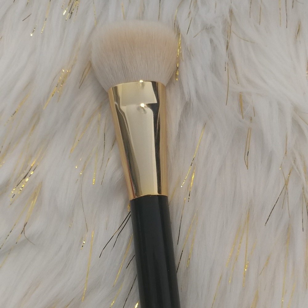 Tom Ford Cream foundation brush
